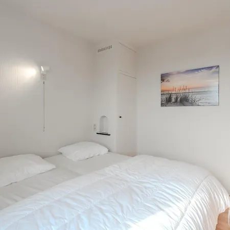 Premium Holidays - Seaview Flat Rubens At Apartment *